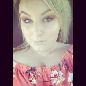 Meet your Posher, Kellie